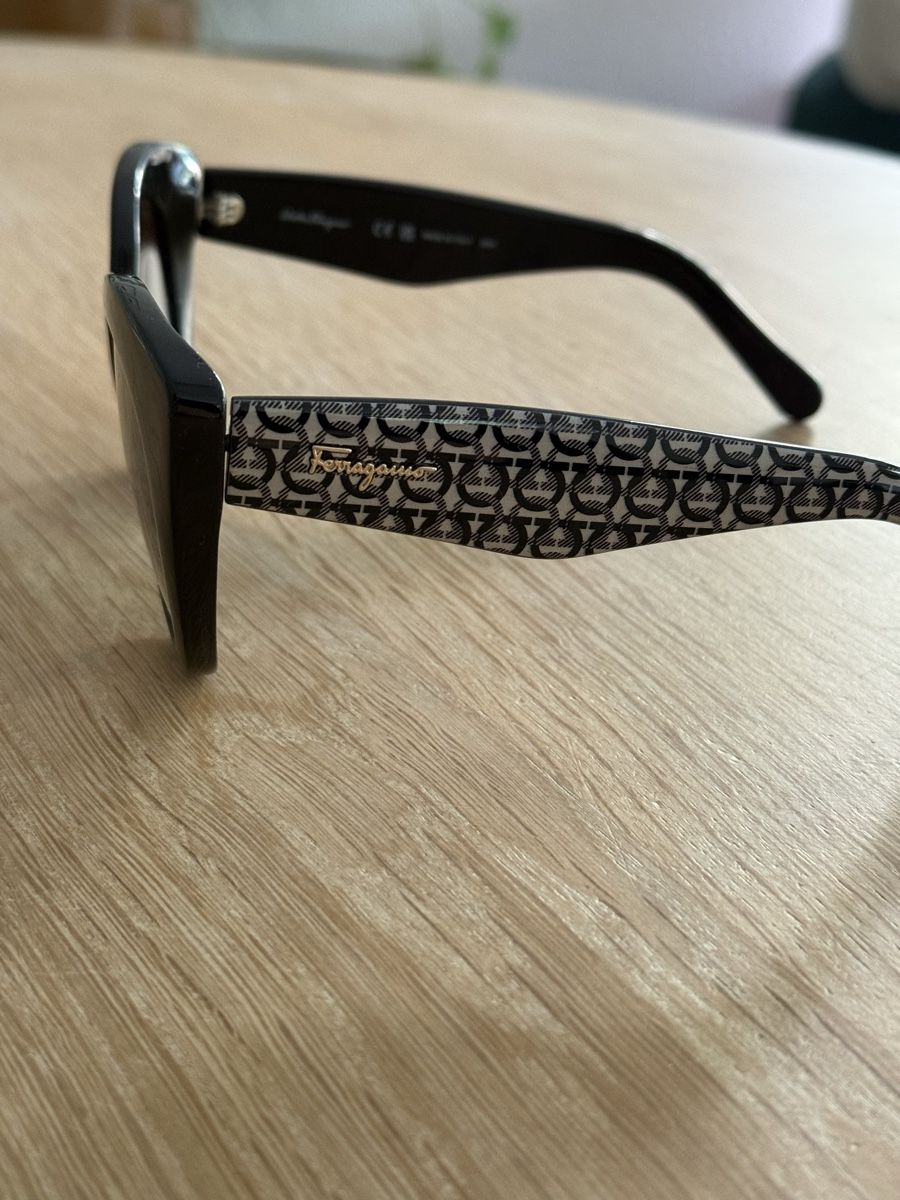 Salvatore Ferragamo Occhiali & Lenti: Ferragamo Sunglasses as new  – Nuovo (secondo la descrizione) da Zürich venduto da eve_m2gr 2