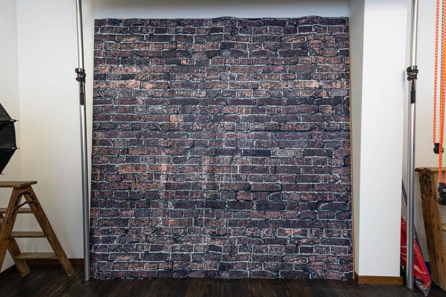 Laboratorio & Camera oscura: Fotowand "Steinmauer" Floor Drop - Grunge Brick – Usato da Malters venduto da Oflat