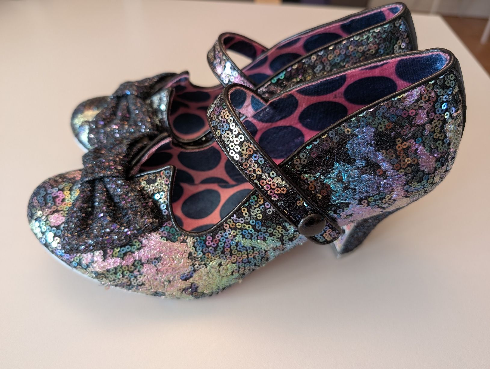 Damenschuhe: Irregular Choice Piccolo Wide Fit Pump Grösse 42 – Neu und originalverpackt aus Stäfa von IsaBach