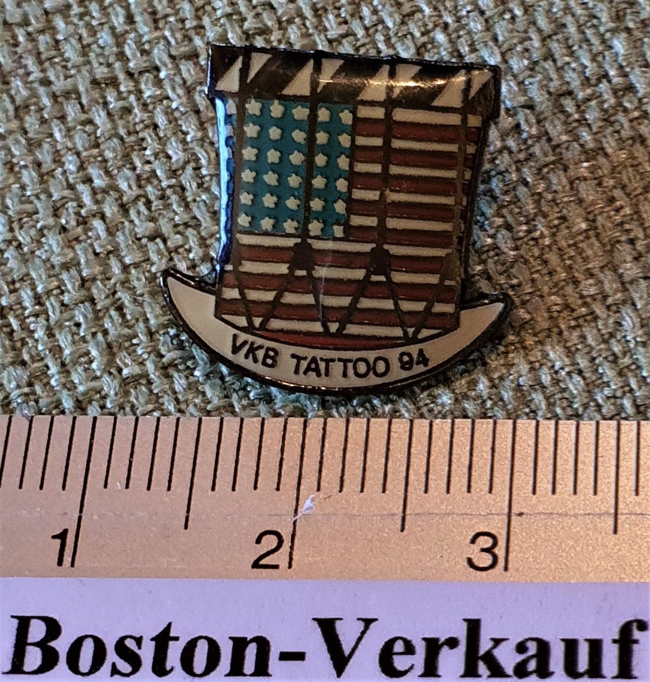 Placchette & Badge: D073 - Pin VKB Tattoo 1994 Basel  Nr. 065 – Usato da Reinach BL venduto da Boston-Verkauf 2