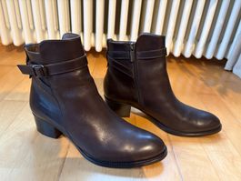 Calpierre Leder-Stiefeletten Gr. 41–Made in Italy–neuwertig