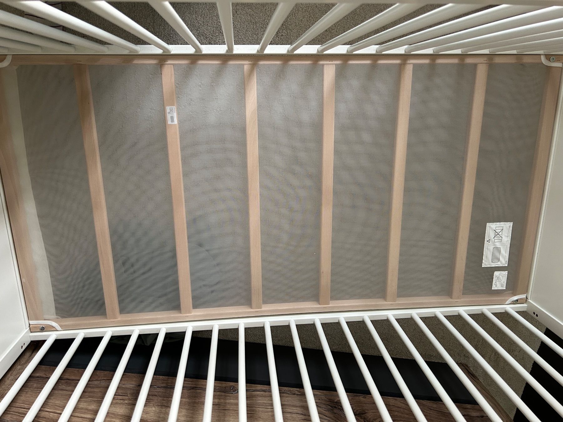 Ikea Letti: Gitterbett mit Rollen – Usato da Basel venduto da Kunststueckl. 1