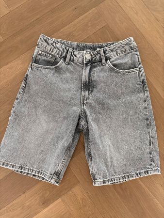 HM Loose fit Jungen  Jeans shorts gr. 146