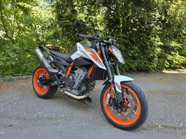 KTM 890 Duke R