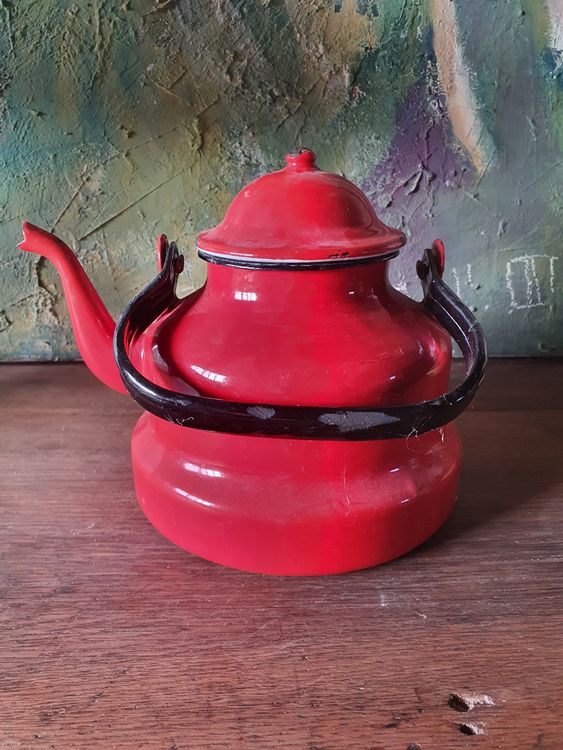 Bouilloire Ancienne En Tôle émaillée – Rouge à Pois Blancs – Vintage