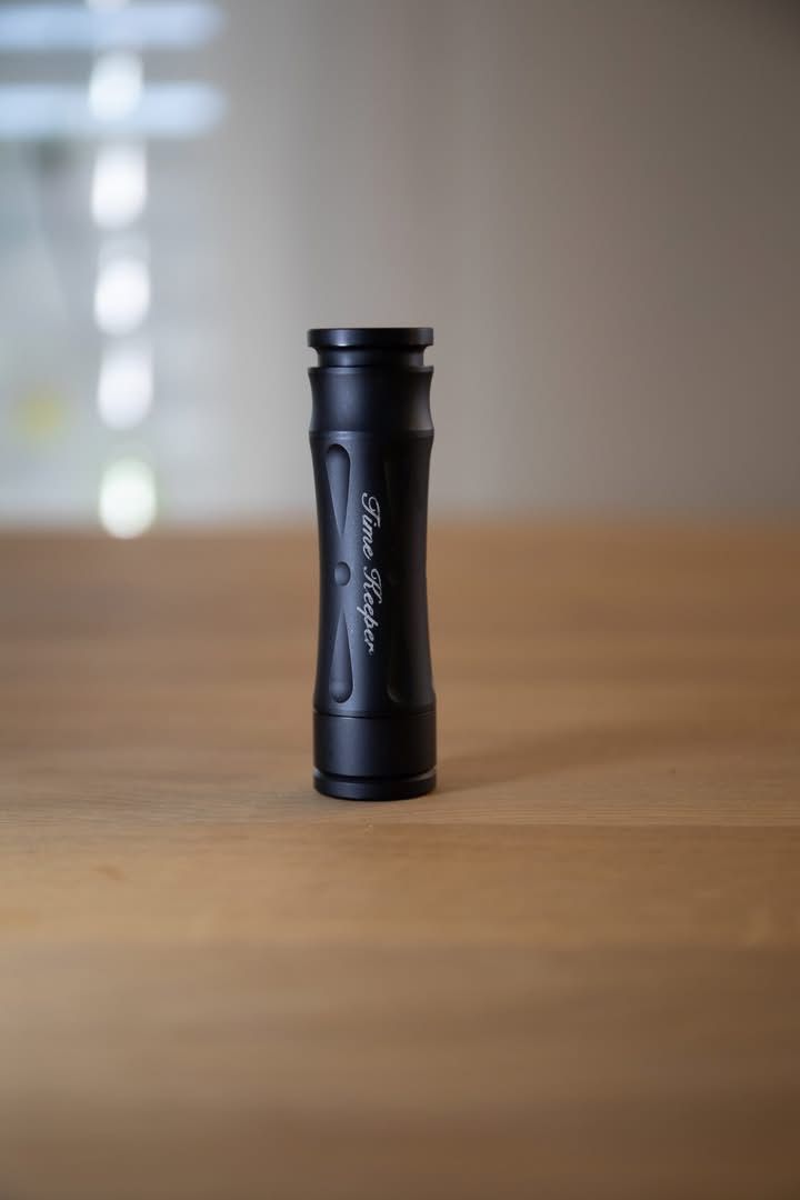 Altri Prodotti per fumatori: Avid Lyfe mech Vape Mod Time Keeper Midnight Edition – Usato da Hindelbank venduto da Foxds81