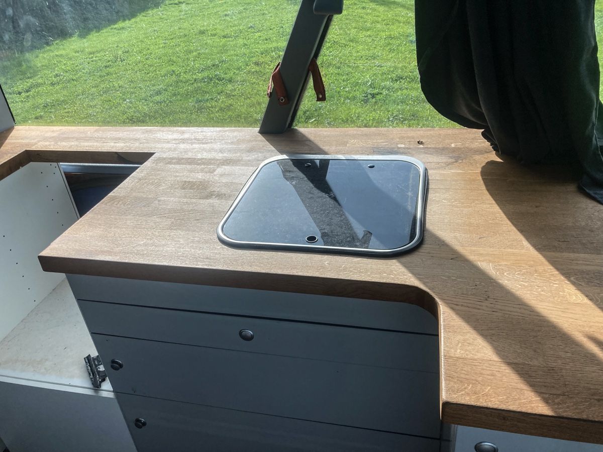 Véhicules de camping:  Wohnmobil Neoplan Starliner – D'occasion à St. Moritz par rob_9wkp 5