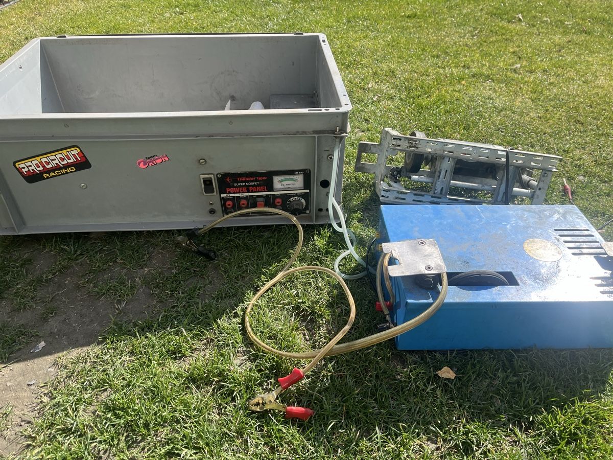 RC Modellbau: Voiture essence thermique – Gebraucht aus Martigny von Soniacastro 4