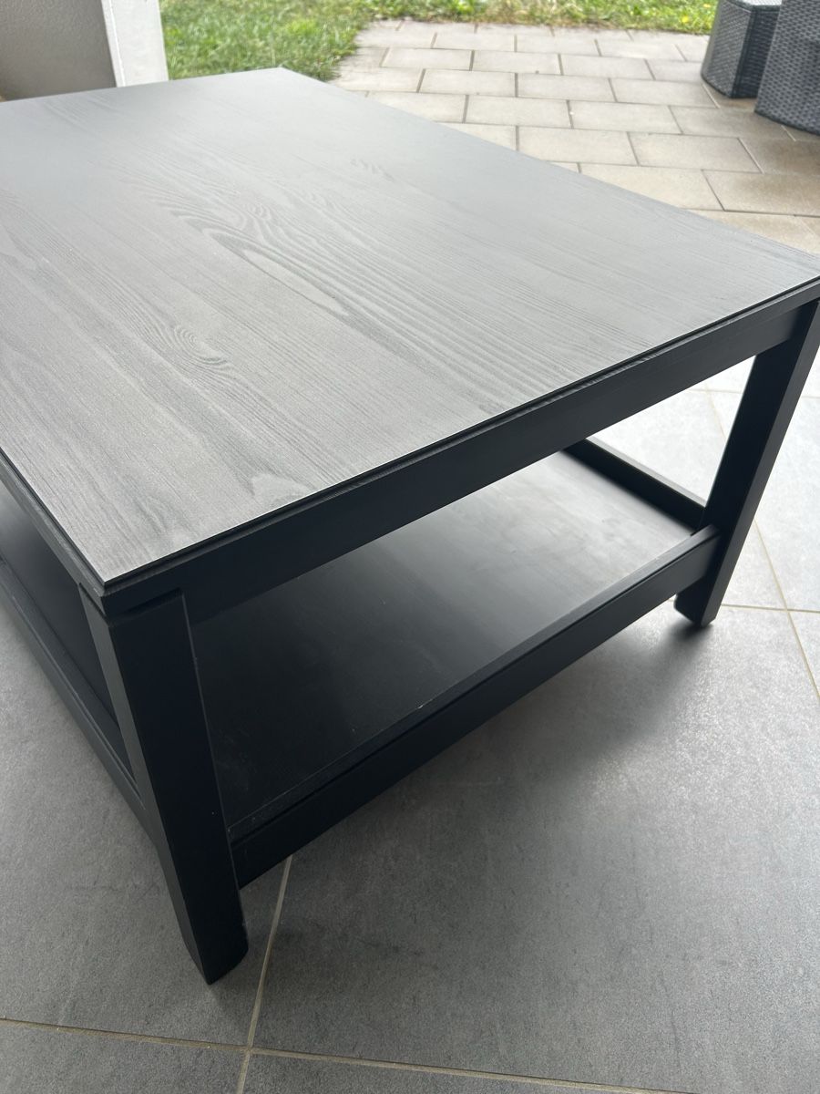 Ikea Tables: Couchtisch schwarz, mit Tablar – D'occasion à Schönenbaumgarten par dawyndergraue 2