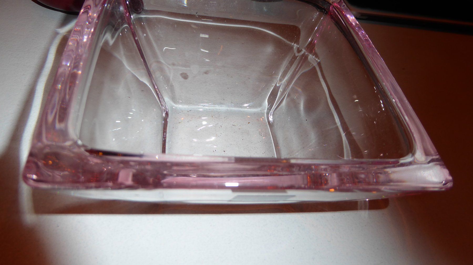 Tutte le decorazioni: Schöne Glasschale rosa – Usato da Sargans venduto da Benziner