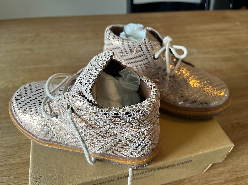Scarpe per ragazze: Bisgaard Leder Schuhe neu ovp 27 – Usato da Basel venduto da mos_2xxs 2