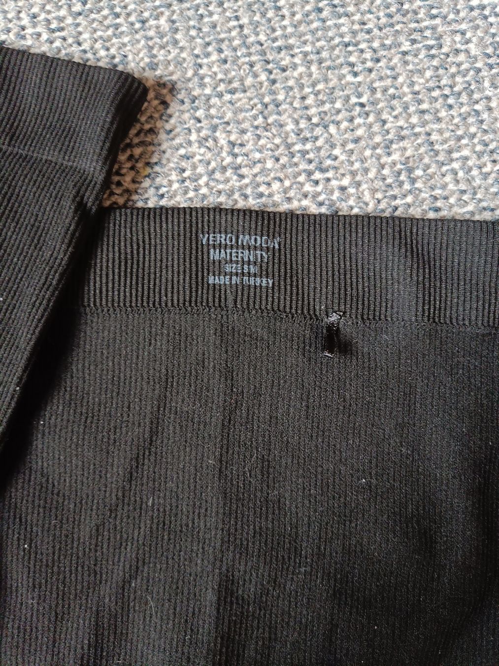 Vero Moda Pantaloni: Umstandsshorts – Usato da Biberstein venduto da Anja7 1