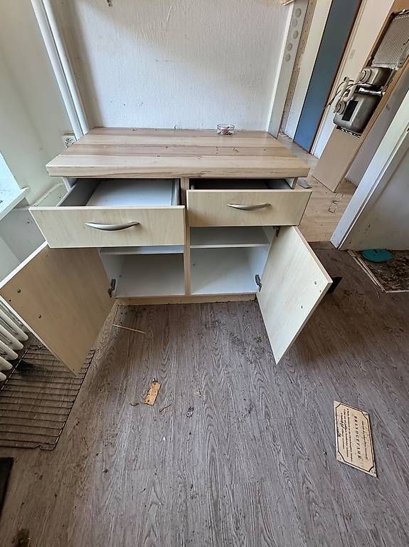 Cucine complete: Küchen-Element, Ober- und Unterschrank – Usato da Münchwilen AG venduto da me2work 1