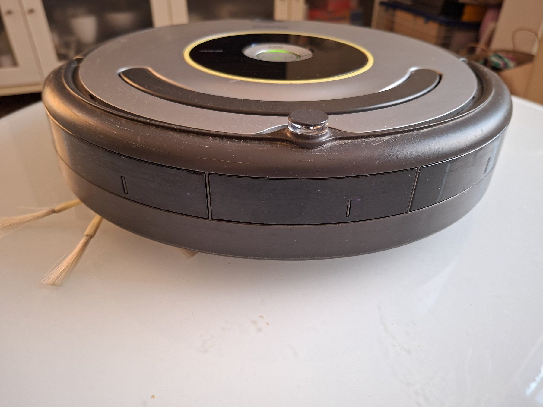 Irobot Staubsauger & Zubehör: i Robot Roomba – Gebraucht aus Aesch LU von Pcobra 2