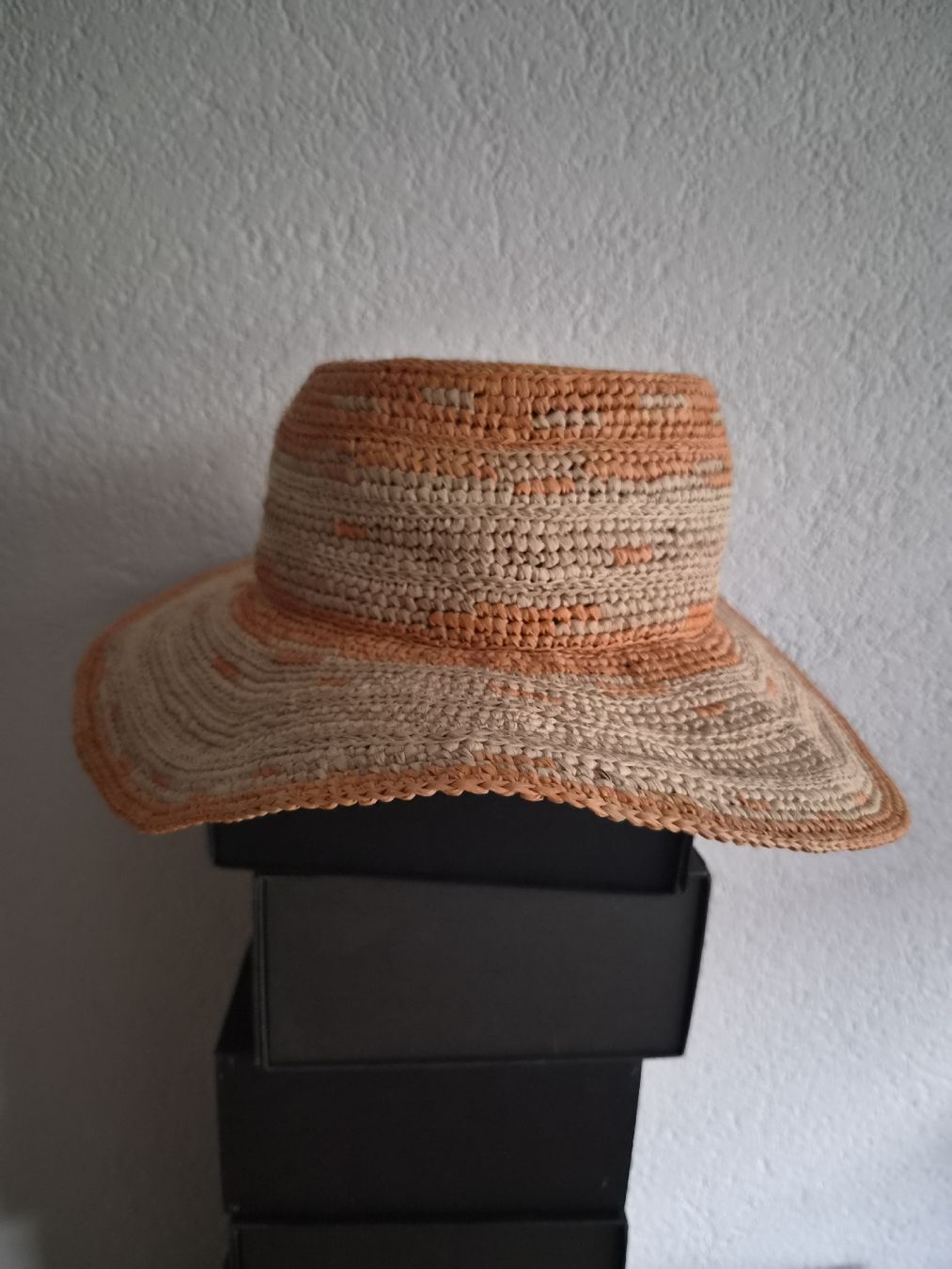 Sandro Chapeaux, bonnets & casquettes: Sonnenhut von Sandro – Neuf (Voir description) à Herzogenbuchsee par 1F1D15EC
