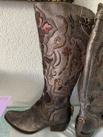 Wunderschöne Leder Stiefel mit Stickereien