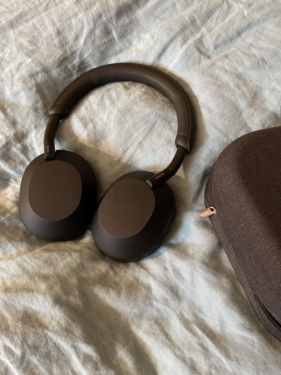 Sony Casques audio: SONY WH-1000XM5 Bluetooth Kopfhörer – Neuf (Voir description) à Horw par r.jokiel