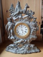Horloge - réveil scène de chasse en métal