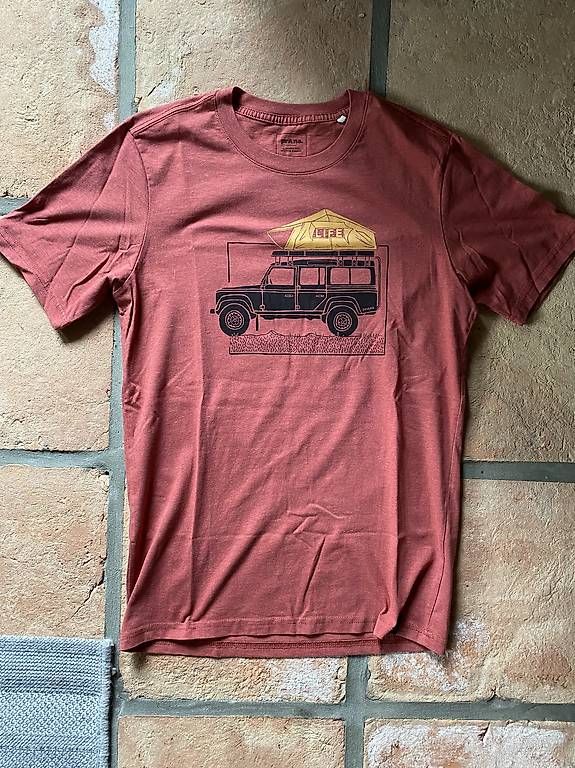 T-shirt: Herren Shirts, Grösse S und M,  – Usato da Kilchberg ZH venduto da ogi.cengel 2