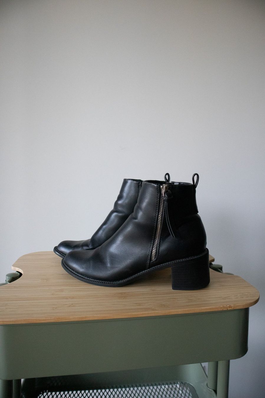Scarpe da donna: Stiefeletten schwarz, Grösse 39 – Usato da Fislisbach venduto da AllyElgorb 1