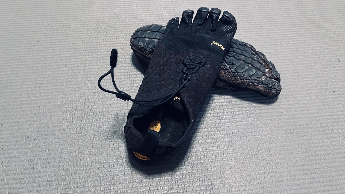 Vibram Chaussures hommes: Vibram FiveFingers Barfussschuhe Grösse 39 – D'occasion à schöftland par polymechaniker