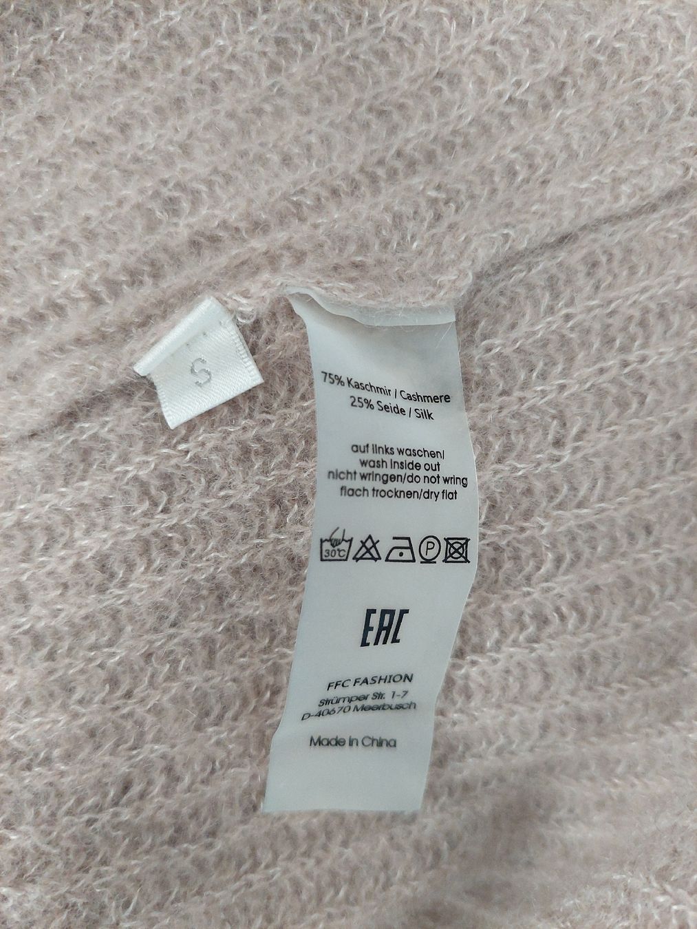Pullover & Sweatshirts: Pullover aus Kaschmir und Seide – Gebraucht aus Unterägeri von del_x5dk 2