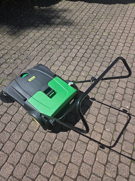 Tutte le macchine: Kehr / Wischmaschine  – Usato da Zollbrück venduto da ullimann