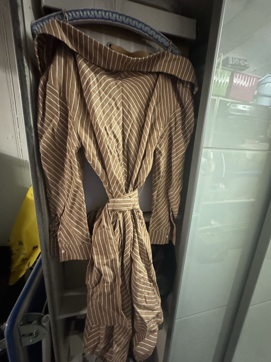 Maje Robes: Hemdkleid von Maje – D'occasion à Zürich par mir_7mpq