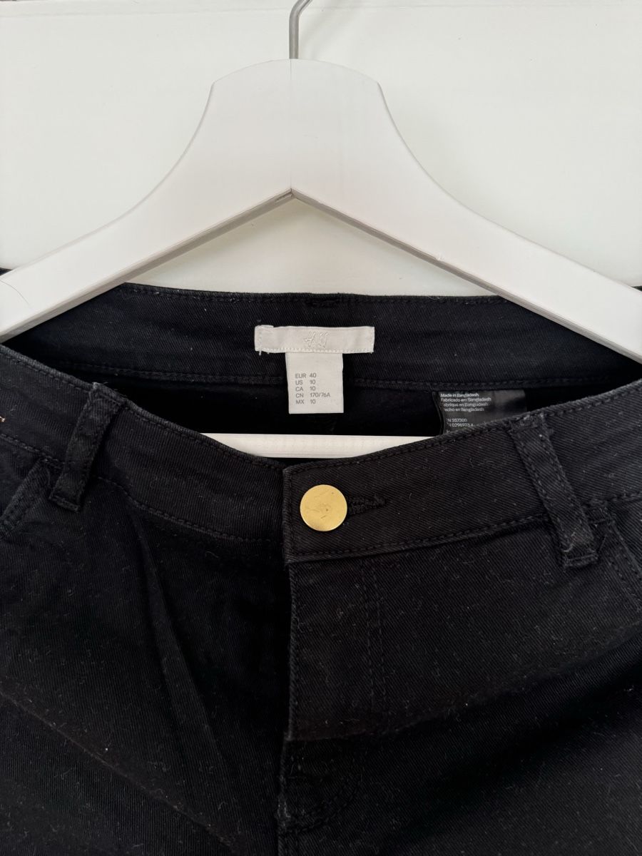 H&M Pantalons: Hotpants Schwarz – D'occasion à St. Gallen par BiancaL11 2