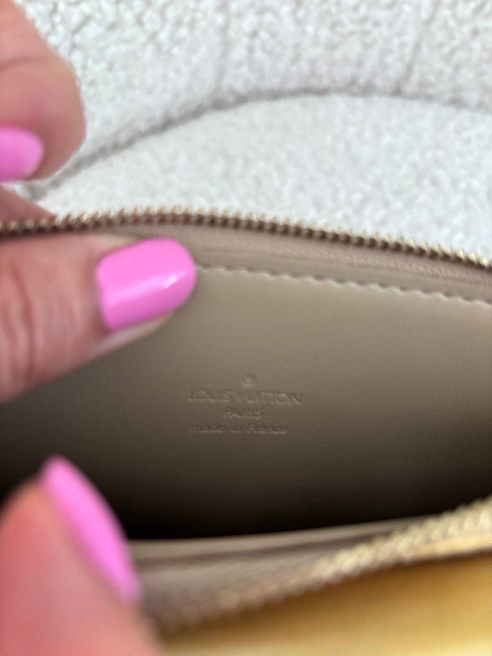 Louis Vuitton Taschen für Damen: Louis Vuitton Vernis Tasche – Gebraucht aus Bern von ViksiBash 6