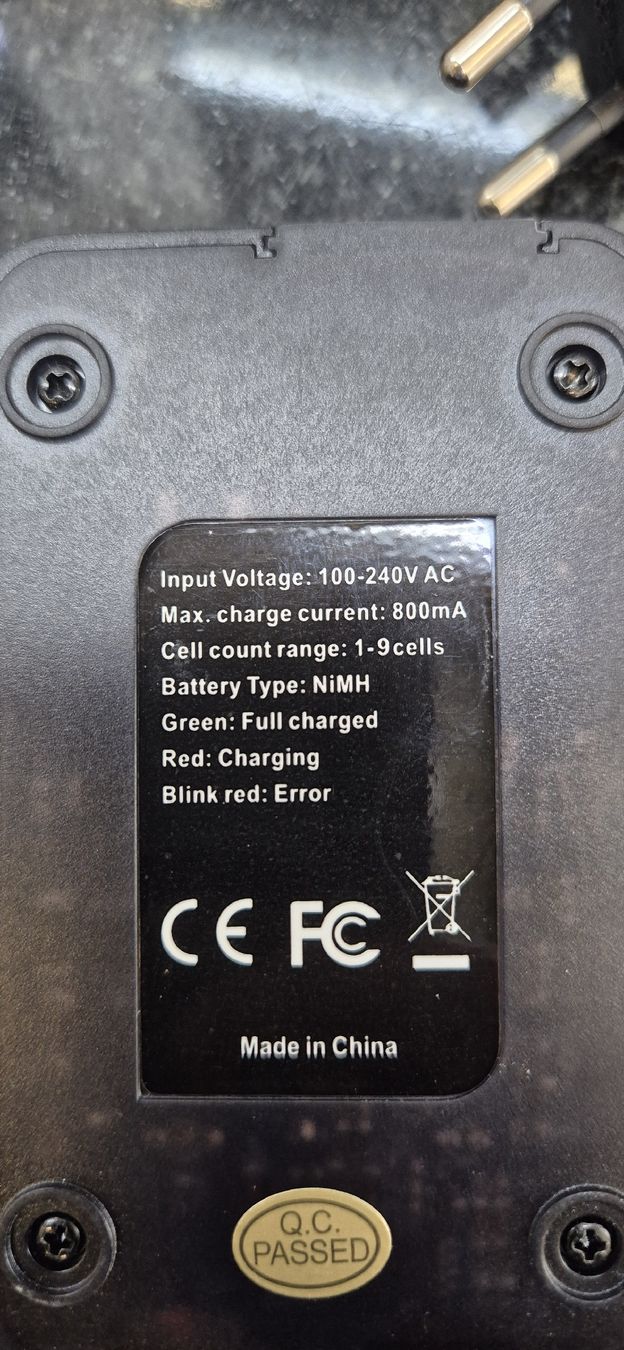 Caricatori & Batterie: Akku Ladegerät Mini Charger NiMH – Usato da Oberhasli venduto da Velo_Susak 3