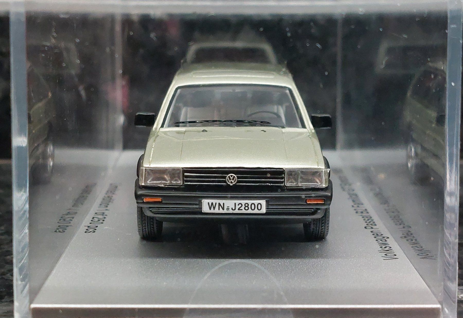 Volkswagen Modellautos: VW Passat GT Syncro Variant B2 1984-1988 hellgrün met. / – Neu und originalverpackt aus Gerlafingen von espero88 6