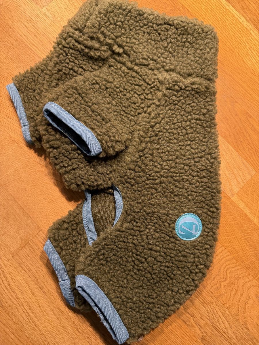 Cloud7 Bekleidung: Cloud 7 Hundepullover Cornwall Teddy – Neu (gemäss Beschreibung) aus Schlieren von Meki1980