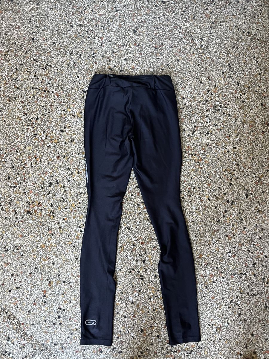 Decathlon Leggings: Black Leggins Decathlon  – Usato da Zürich venduto da cat_rsn7 2