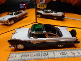 Ford Fairlane Crown   1:43 (ohne Box) Victoria  > (H5)