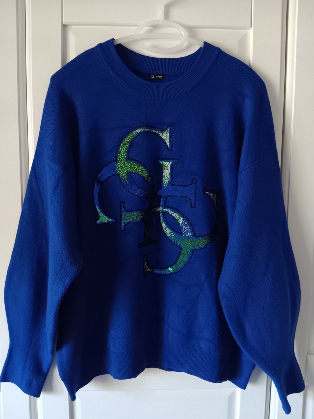 Guess Maglioni & Felpe: GUESS Pullover    Taille / Grosse M – Usato da Cossonay-ville venduto da Super-Price-Quality
