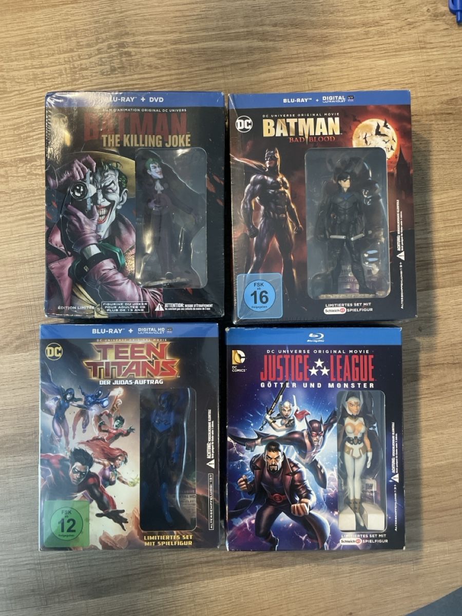 Tutti i DVDs: DC Universe Limited Edition Set BluRay – Usato da Hagendorn venduto da masterchieff