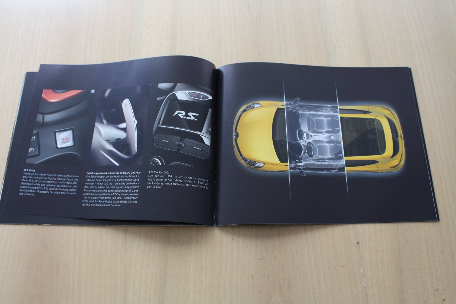 Renault Documenti: Renault Clio R.S. CH-Prospekt 2015 – Usato da Wikon venduto da erwin400 6