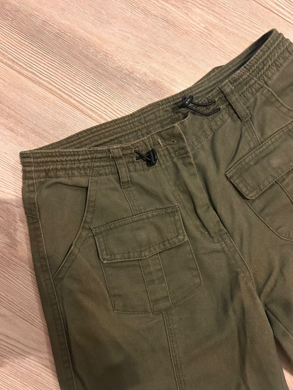 Brandy Melville Hosen: Pantalon cargo vert – Neu (gemäss Beschreibung) aus Charmoille von chaignat03 2