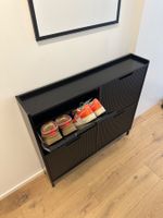 Schwarzer Schuhschrank 100×91×19 cm – neuwertig