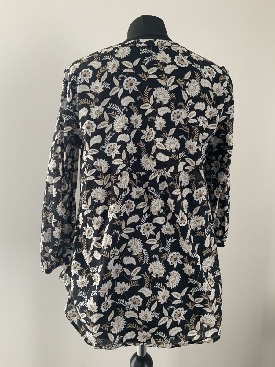 Chemisiers: Schicke Bluse mit Blumenmuster – Neuf (Voir description) à Lotzwil par Figaro2003 2