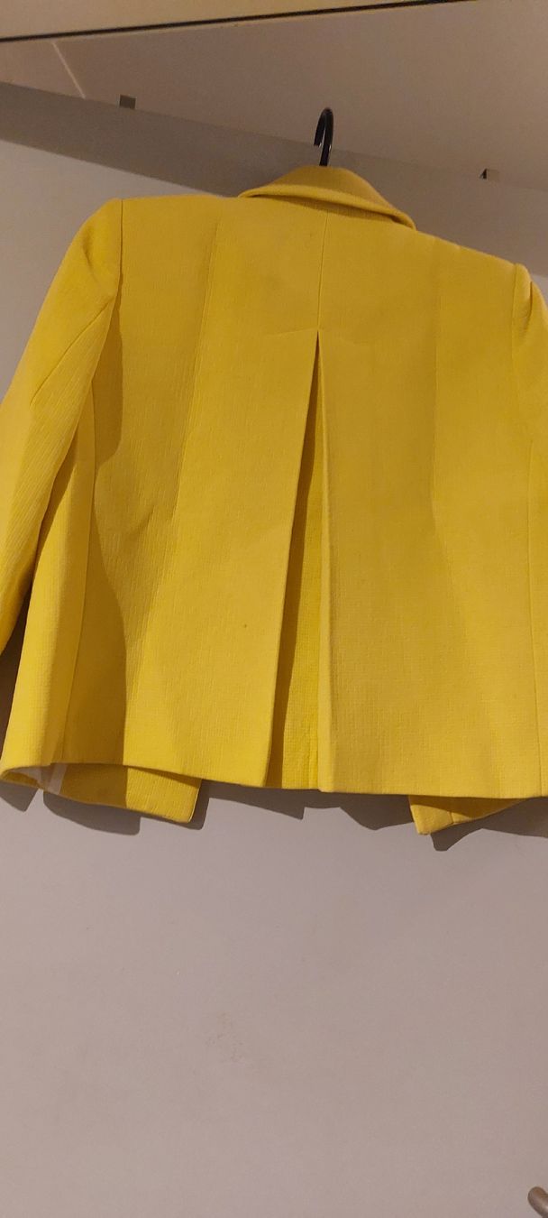 Lotti di vestiti: Sommerkleider, Hose, Jacke, S, 4 Teile – Usato da Chur venduto da Angg1 7