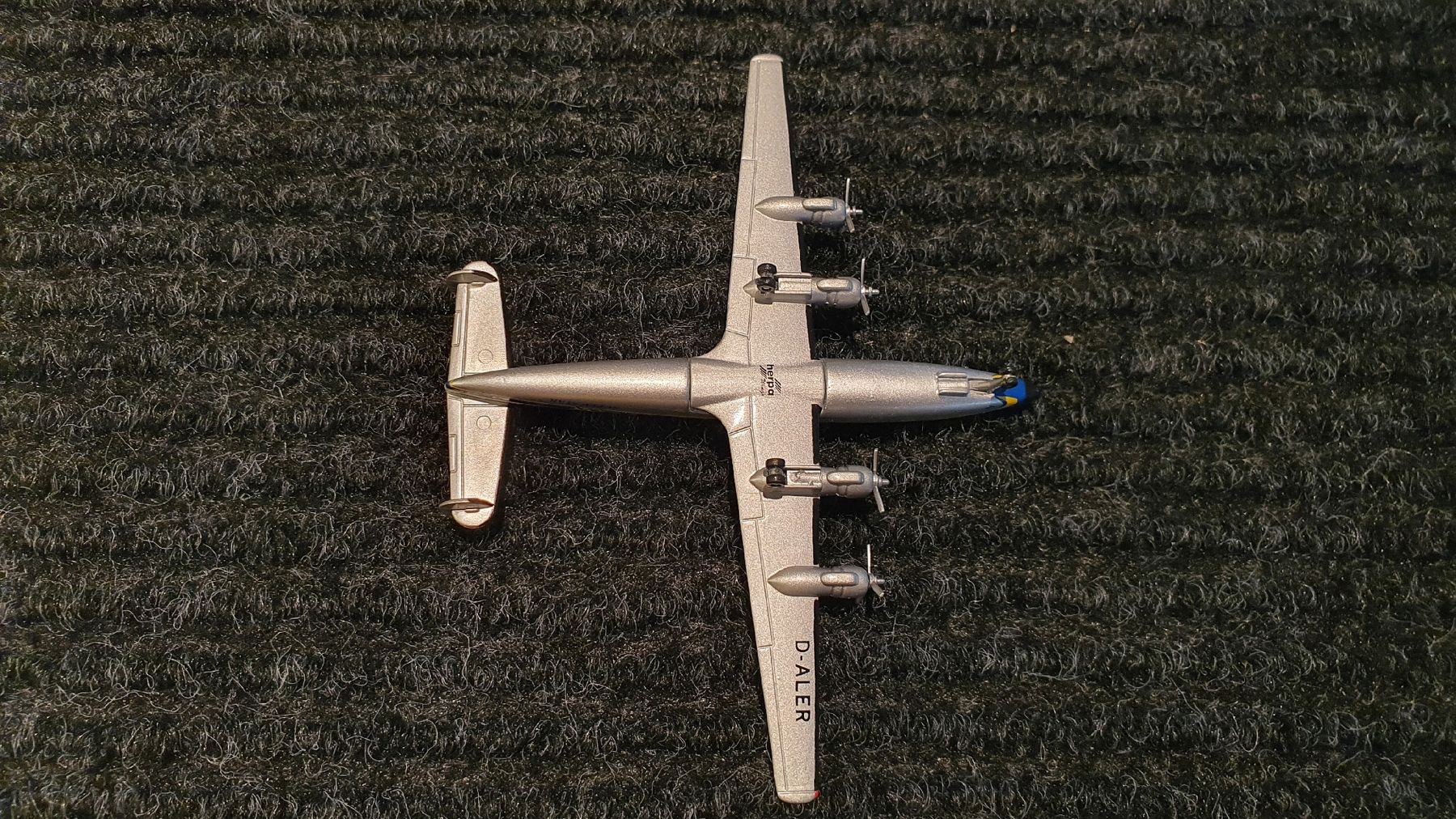 Herpa Kit di modellismo & Modellini statici: HERPA LUFTHANSA LOCKHEED L 1649A SUPER STAR 1:500 – Usato da Männedorf venduto da Modellbau-wyss 4