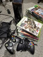 Xbox 360 S / 2 Controller / 20 Games