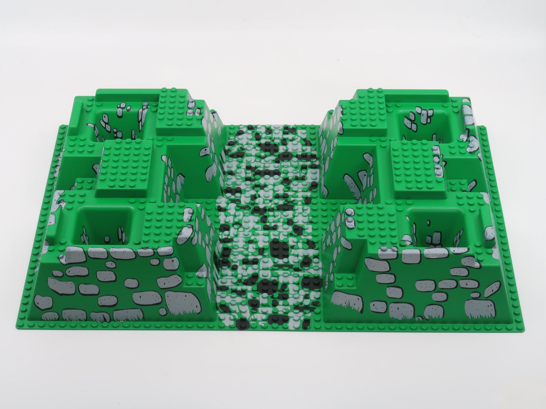Lego Giocattoli: Lego 3D Platte Basisplatte Burg Ritter Plaque de base – Usato da Oberwil b. Büren venduto da nih_qt5f