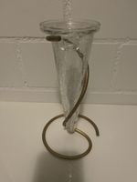 Glasvase mit Metallgestell klar 