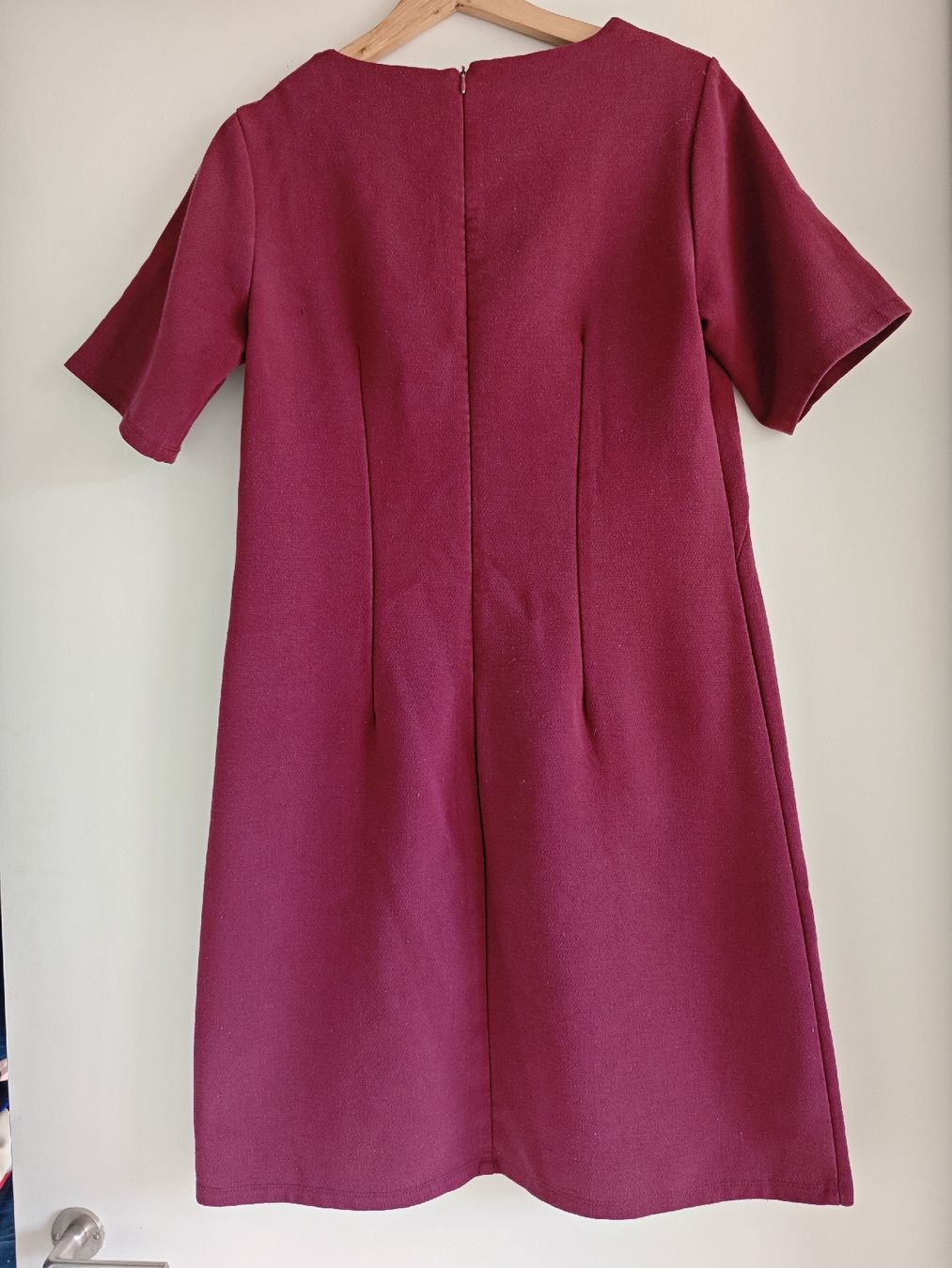 Kleider: Burgundy Dress, size 40 – Gebraucht aus Zürich von alu_dzr7 1