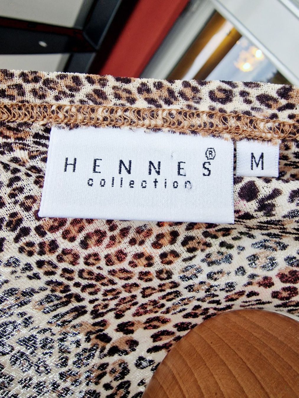 Maglioni & Felpe: HENNES feines, elastisches Wildprintshirt – Usato da Rüti ZH venduto da shanenya 4