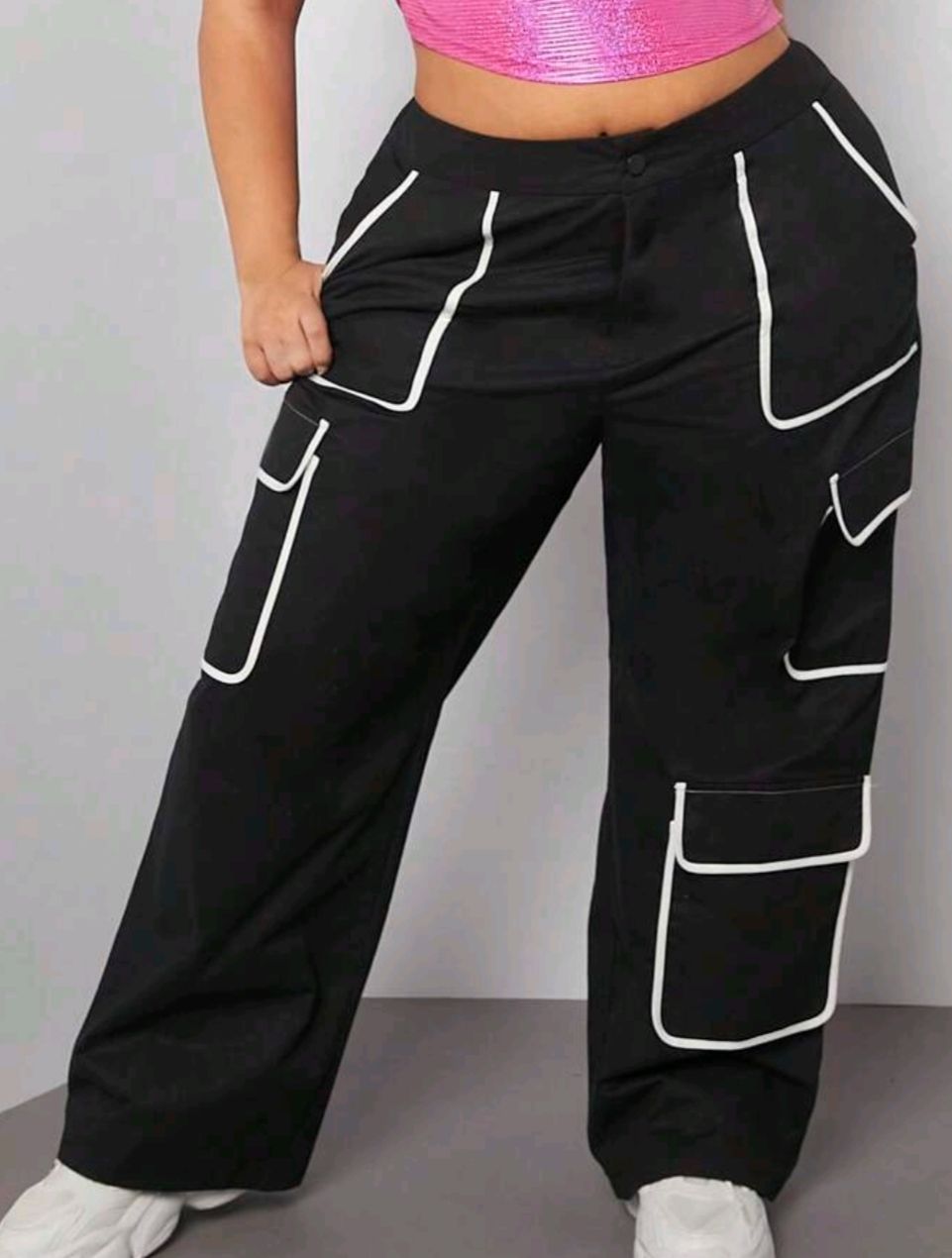 Pantaloni: pantalon cargo, taille 46 – Usato da Lausanne venduto da Cassandra11