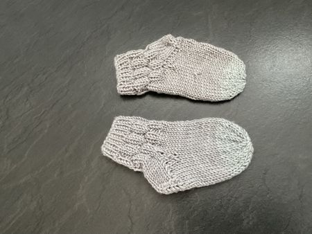 Handgestrickte Baby-Kinder-Socken Fusslänge 11cm Gr. 18/19